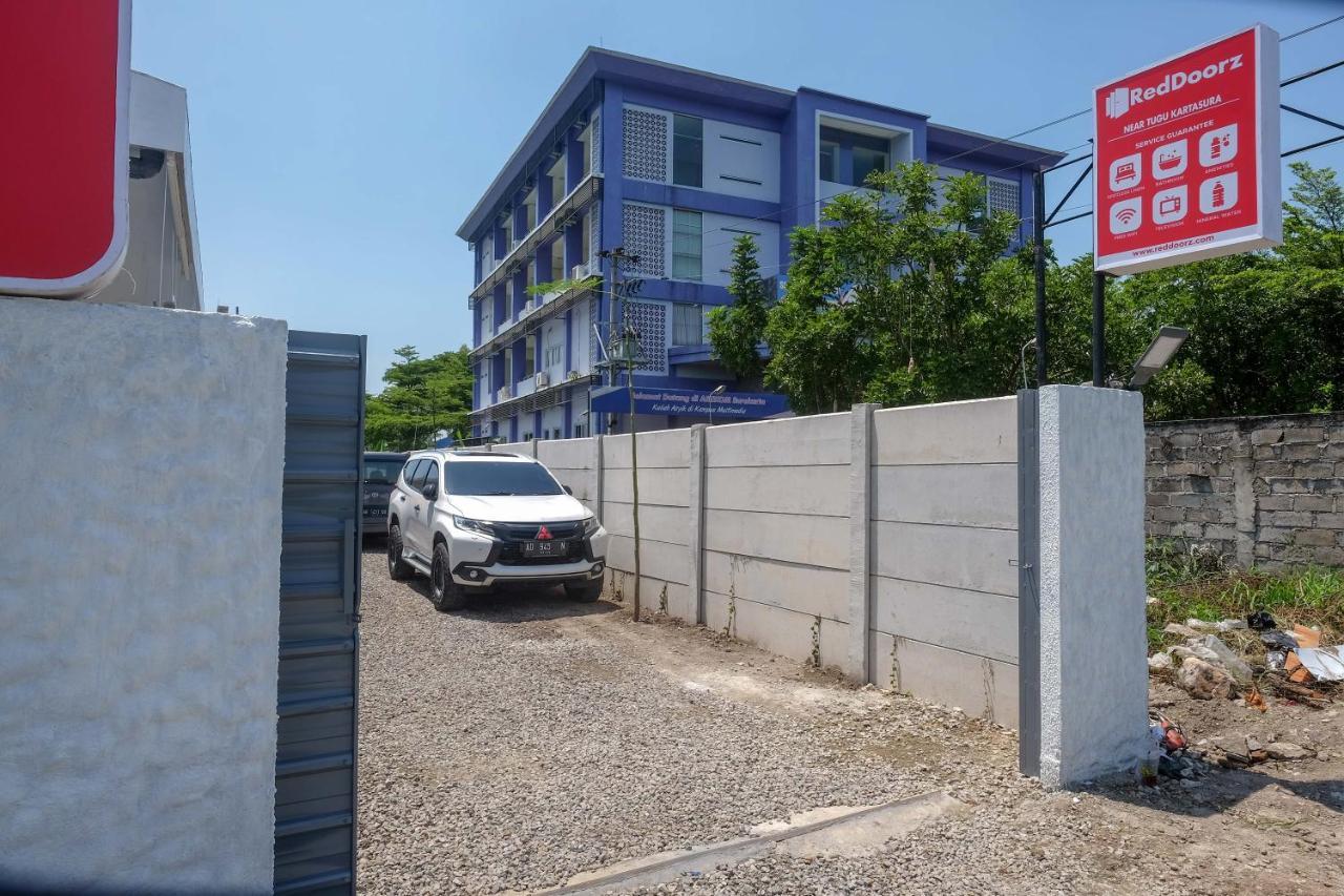 Reddoorz Near Tugu Kartasura Hotel Sukoharjo Exterior photo